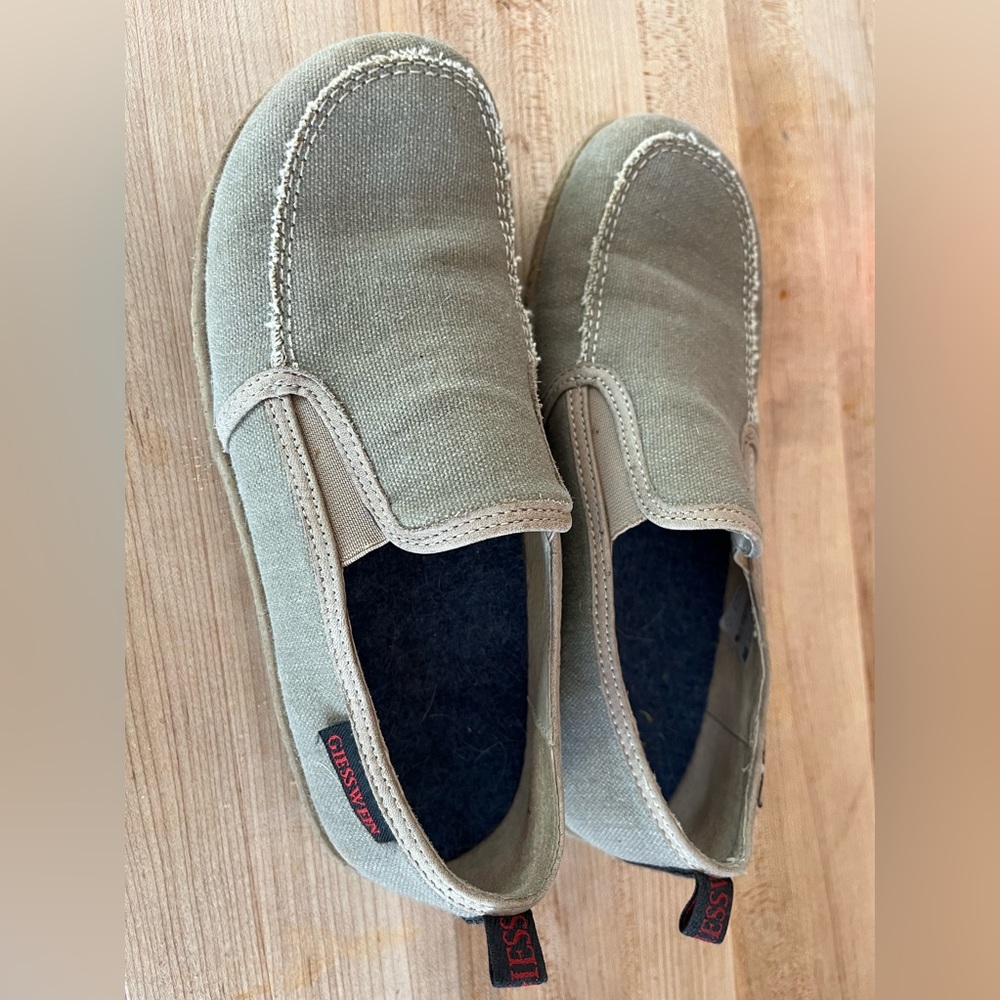 Giesswein Reith slip-on shoes canvas  NWOT size 36 or 6